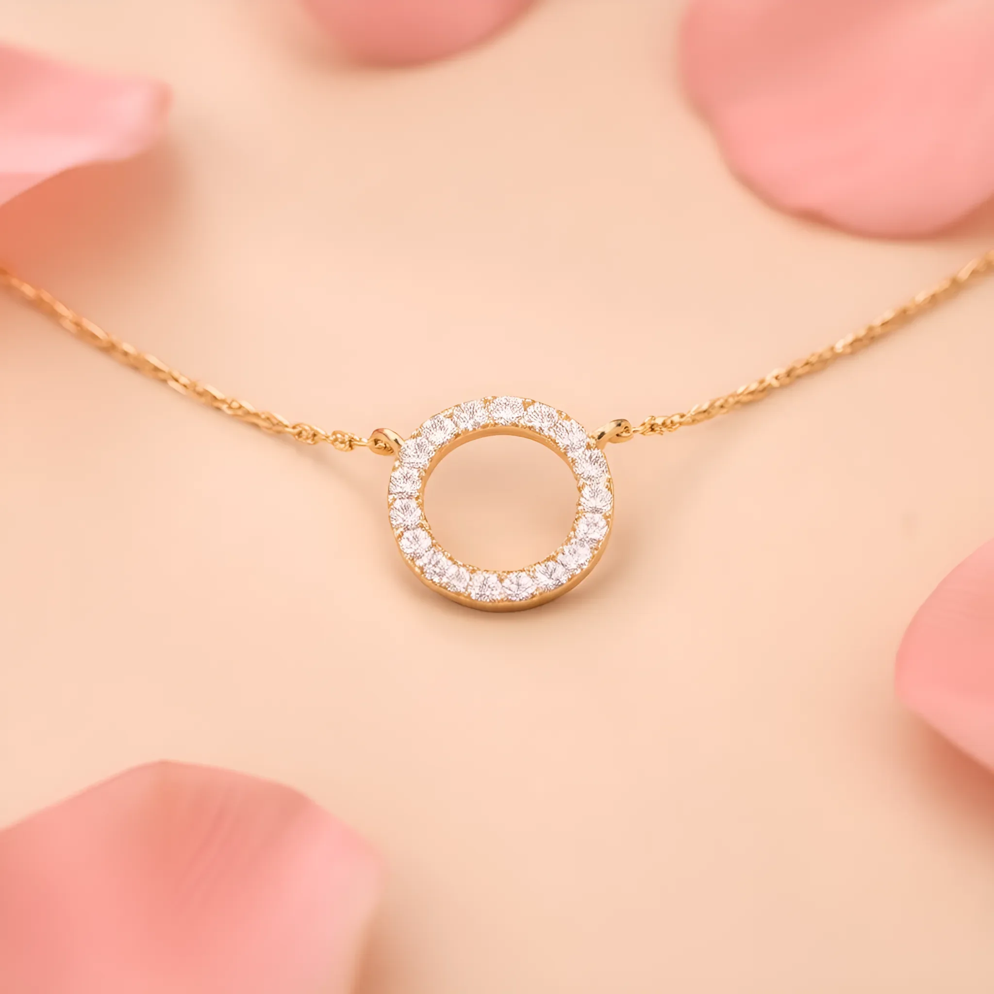 Collier Isis